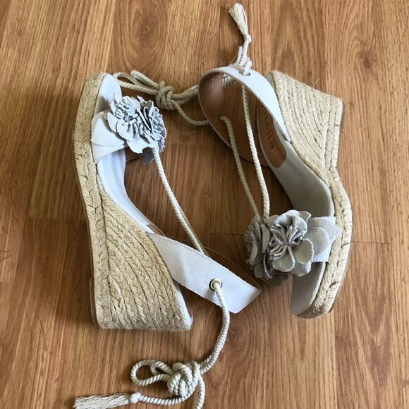 NWT Jutelia Made In Spain Women’s Suede Flower Wedge Espadrilles - Picture 12 of 14